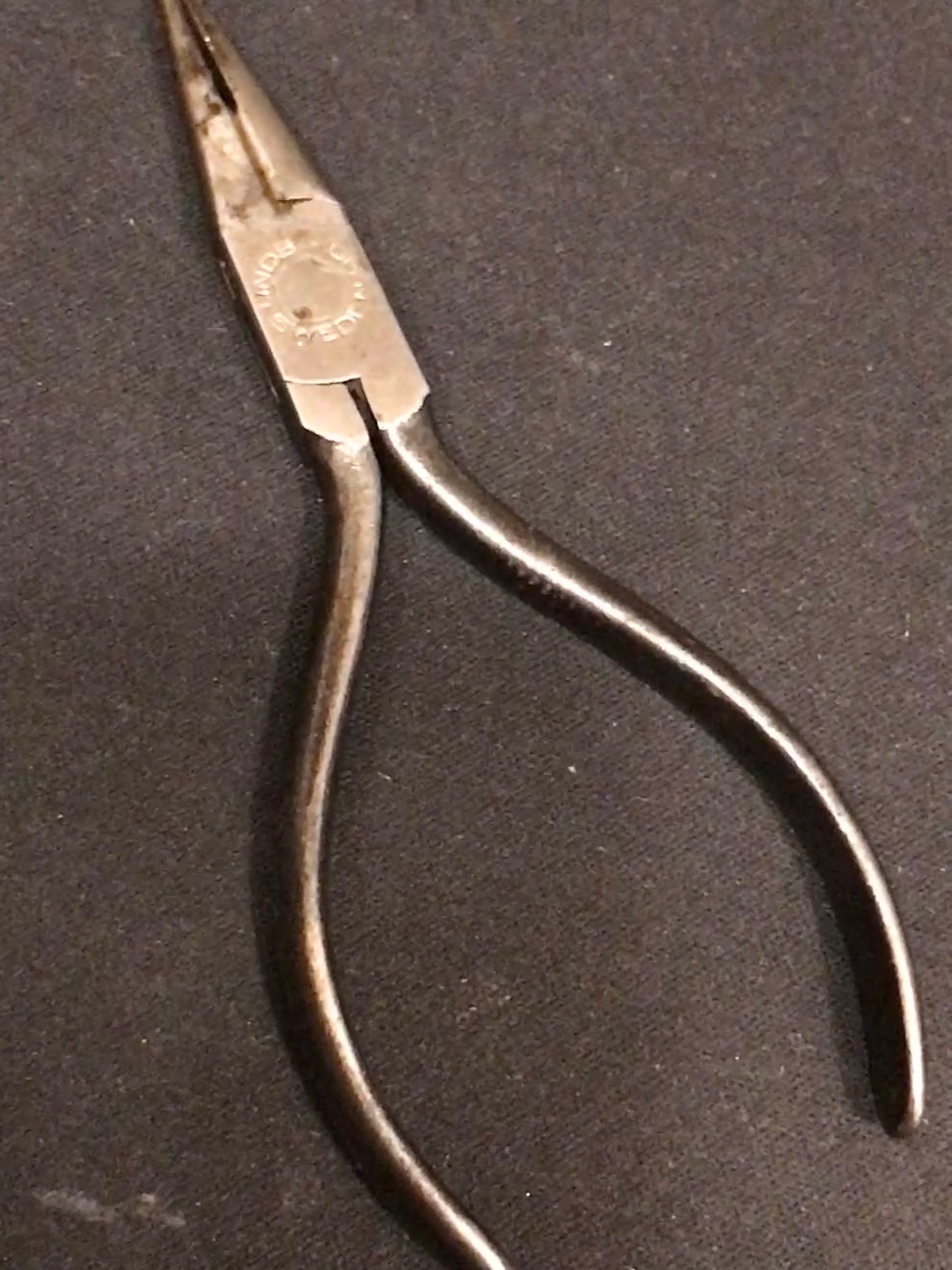 Lindstrom Small Needle Nose Combination Pliers P/N 835-4½